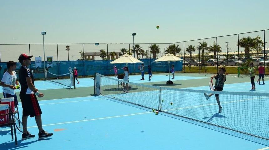 Geleceğin Tenis&ccedil;ileri Eğitimlerini Didim&rsquo;de Aldı