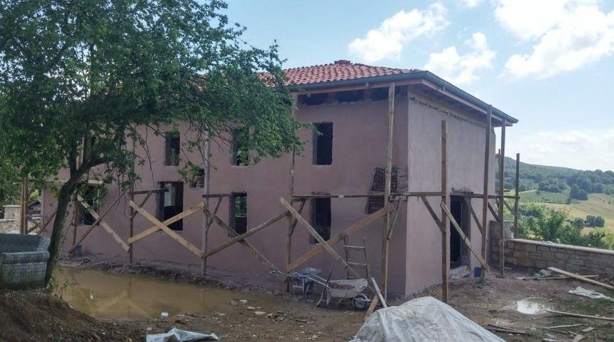 Tarihi Bulduk Camii Restore Ediliyor