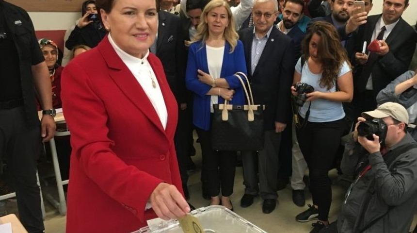 Cumhurbaşkanı Adayı Akşener, Oyunu Beylerbeyi&rsquo;nde Kullandı