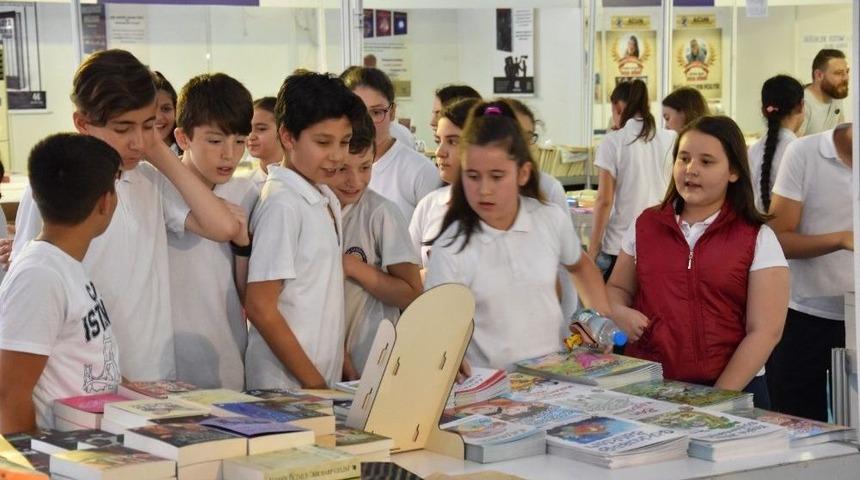 Balıkesir&rsquo;de Kitap Fuarına Yoğun İlgi