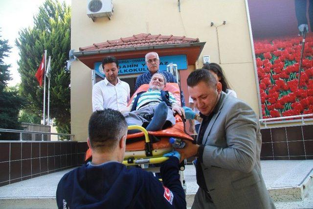 93 Yaşında Sedye İle Oy Kullandı 3