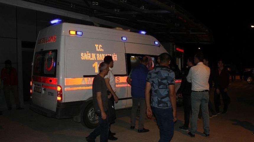 D&uuml;ğ&uuml;nde Av T&uuml;feğinden &Ccedil;ıkan Sa&ccedil;malara Hedef Olan 2 Kişi Yaralandı