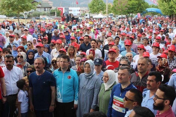Denizli’de Binlerce Mesir Macunu Dağıtıldı G5