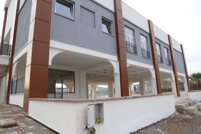 Burhaniye&rsquo;de Cumhuriyet Mahallesinde D&uuml;ğ&uuml;n Salonu Tamamlandı 1