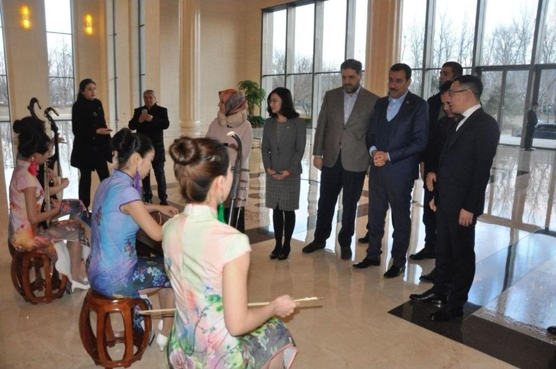 Bakan T&uuml;fenkci&rsquo;den Teknoloji Devine &Ccedil;ağrı