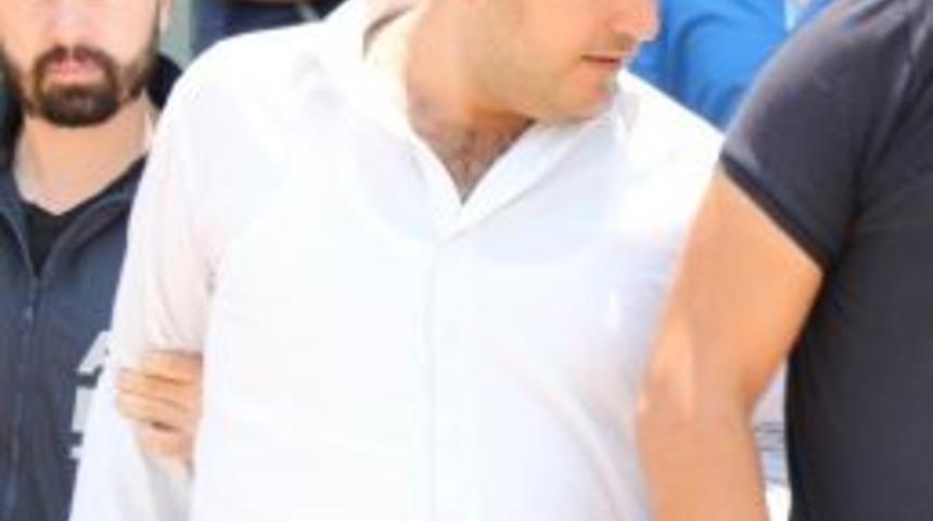 Antalya&rsquo;da Milyonerin Aracından Hırsızlığa 4 Tutuklama