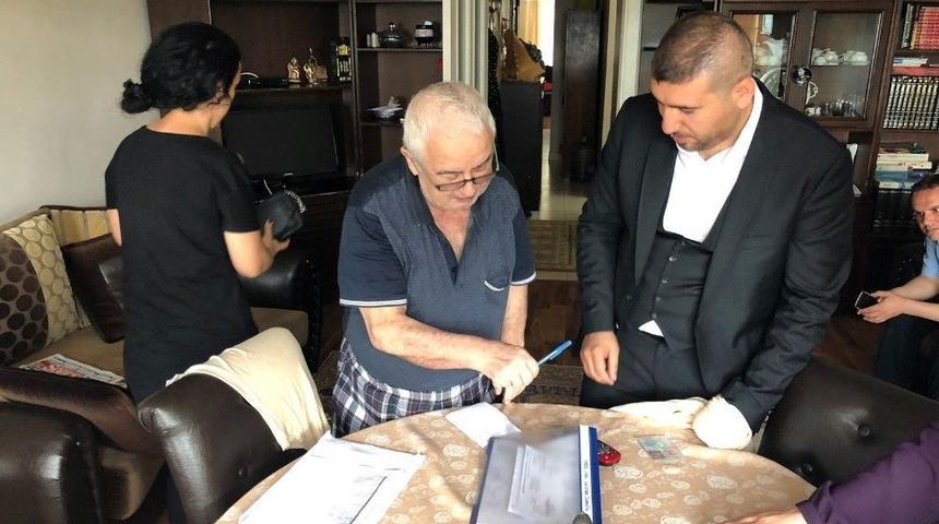 Engelli Ve Hasta Vatandaşlar Oylarını Evlerinde Kullandı