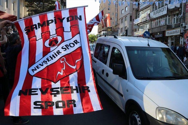Nevşehir Taraftarları 13 Yıl Aradan Sonra Gelen Şampiyonluğu Kutluyor G2