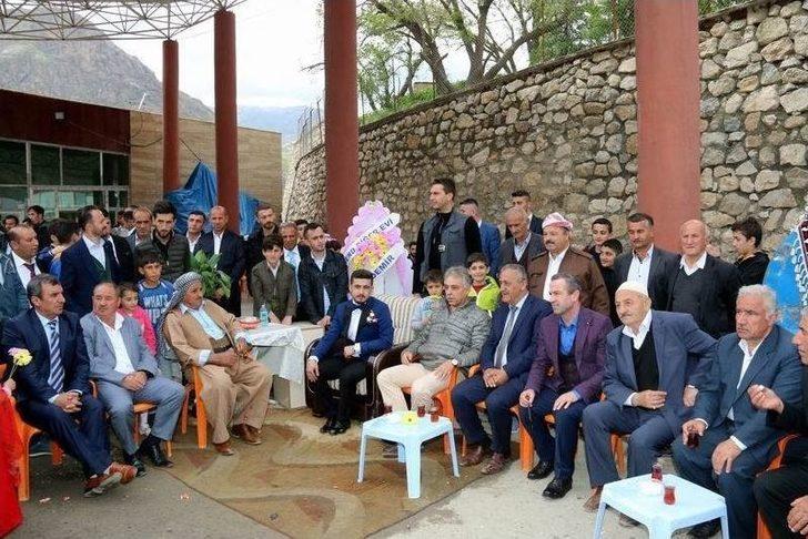 Vali Toprak, Vatandaşların Düğün Törenine Katıldı G3
