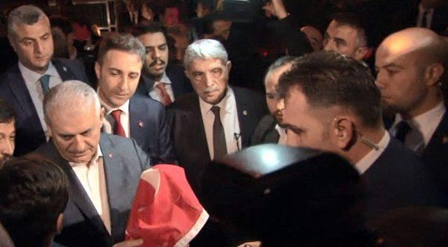 Başbakan Yıldırım Şehit Evlerini Ziyaret Etti