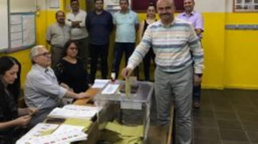 Ak Parti İl Başkanı Mersinli Oyunu Kullandı