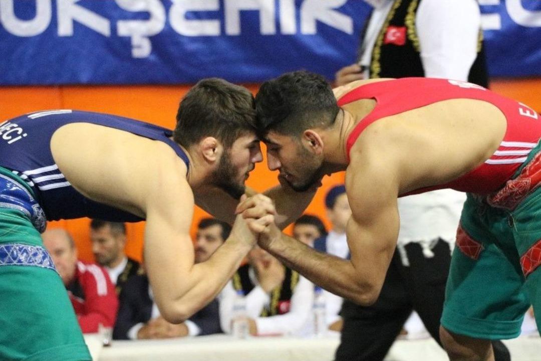 Kahramanmaraş&rsquo;ta Uluslararası Şalvar G&uuml;reşi D&uuml;nya Kupası