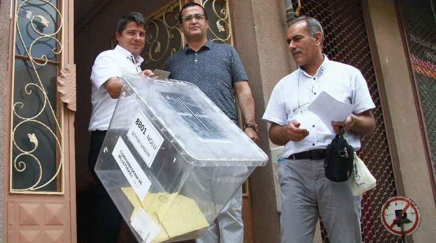 Seyyar Sandıklar Bursa&rsquo;da Da Se&ccedil;menin Ayağına Gitti