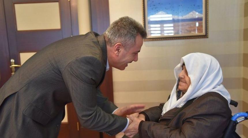 Vali Elban Şehit Yakınları Ve Gazilerle Buluştu