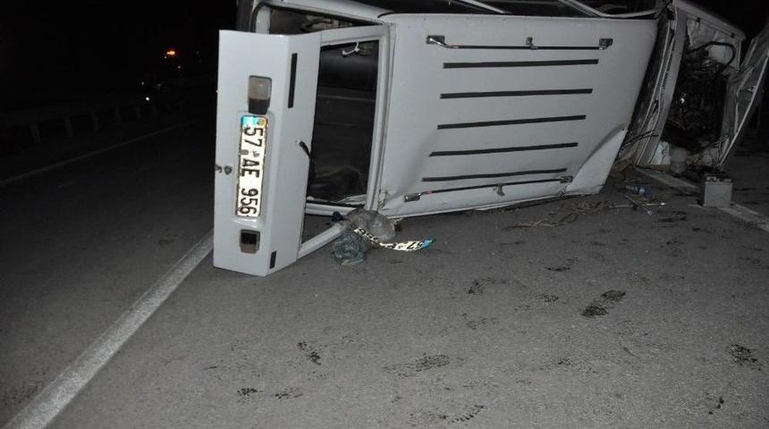 Trafik Kazası: 2 Yaralı