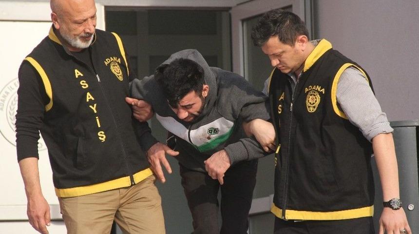 Hırsızı Lin&ccedil; Edilmekten Polis Kurtardı