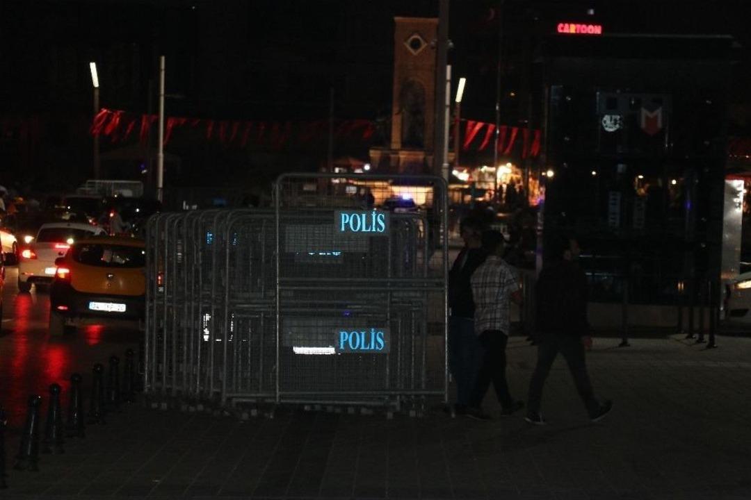 Taksim&rsquo;de 1 Mayıs Hareketliliği