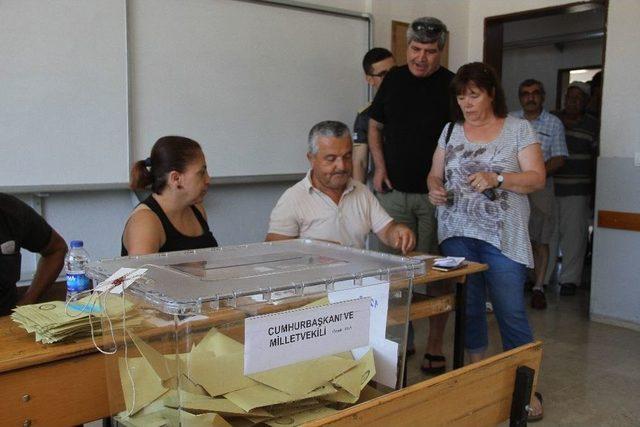 Fethiye’de Yerleşik Yabancılar Tercihlerini Yaptı