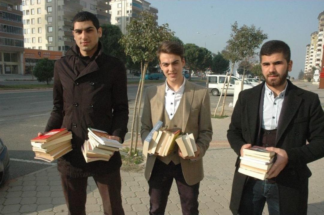 &Uuml;niversiteli Gen&ccedil;lerden &Ouml;rnek Kampanya