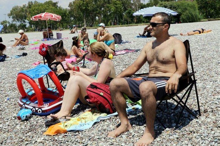 Antalya’da Oyunu Kullanan Denize Koştu G3