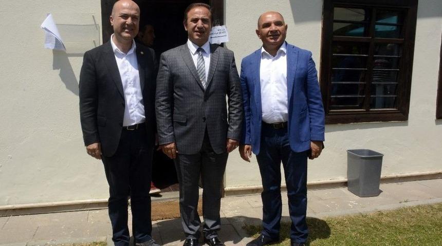 Kendilerine Oy Veremediler