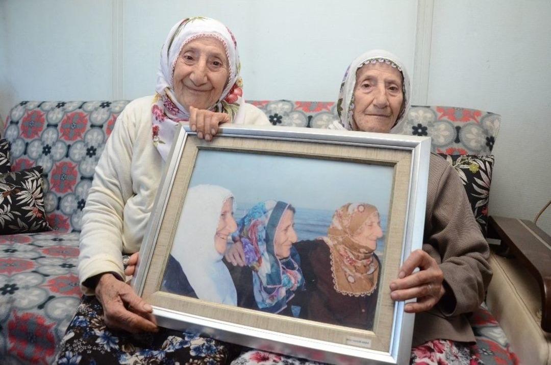 &Ouml;l&uuml;m&uuml;n Ayırdığı &Uuml;&ccedil;&uuml;z Nineler Kardeşlerini Unutamıyor