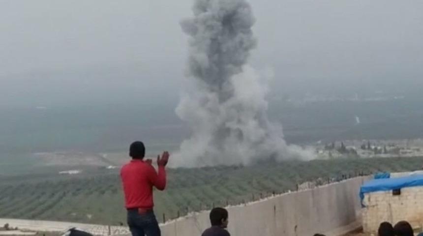 T&uuml;rk Savaş U&ccedil;aklarının Pyd&rsquo;yi Vurması Suriyeliler Tarafından Sevin&ccedil;le Karşılandı