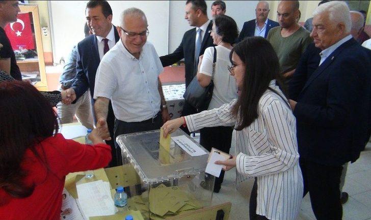 Muğla’da Oy Kullanma İşlemi Devam Ediyor G3