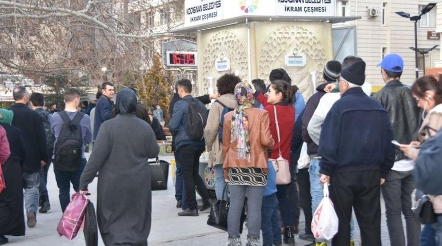 Kocasinan Belediyesi, İkram &Ccedil;eşmesiyle G&ouml;n&uuml;llere Aktı