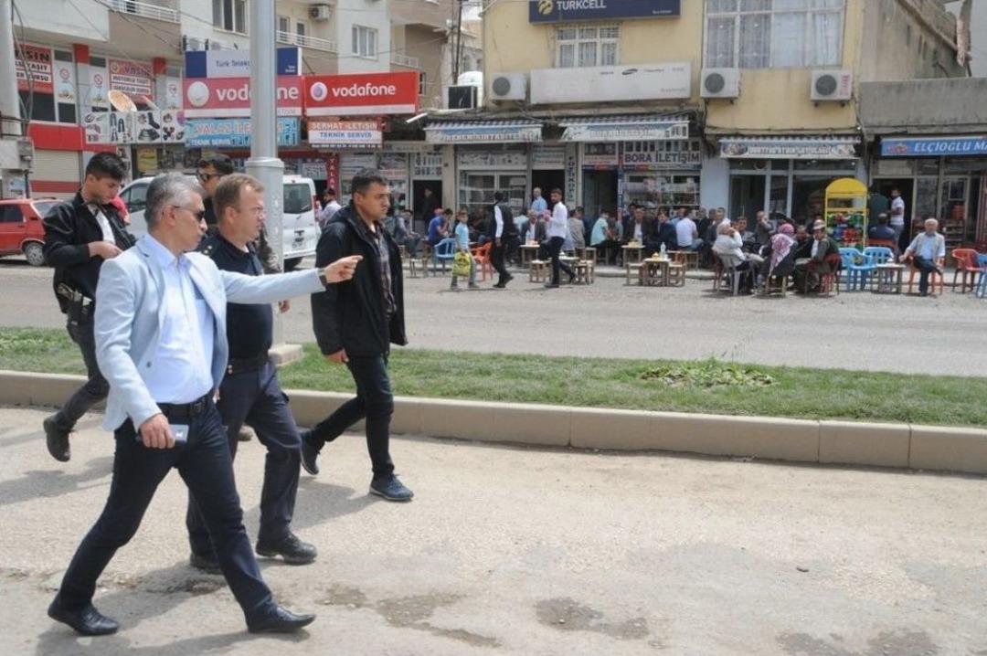 Başkan Arıcan, Yol Yapım Ve Asfaltlama &Ccedil;alışmalarını Yerinde İnceledi