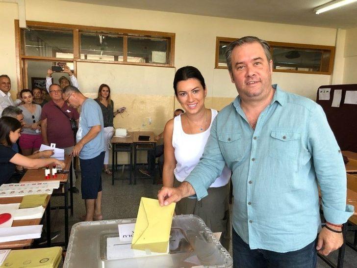 İzmir’de Belediye Başkanları Oylarını Kullandı G4