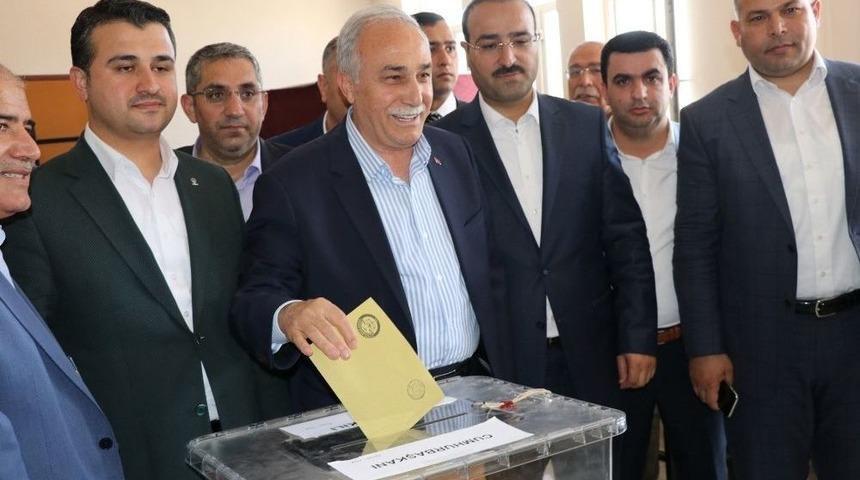 Bakan Fakıbaba: “suruç’la İlgili Spekülatif Olaylar Çıkarıyorlar”