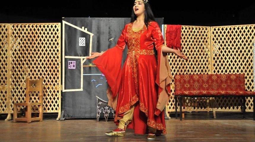 Mamak Belediyesi Kent Tiyatrosu &rsquo;&rsquo;pinti Hamit&rsquo;&rsquo; İle 5 Mayıs&rsquo;ta Perde Diyecek