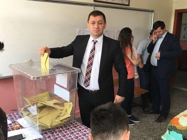 Isparta Protokolü Ve Siyasiler Oylarını Kullandı G2