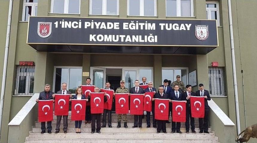 Şehit Aileleri Ve Gazilerden Askere Afrin Desteği