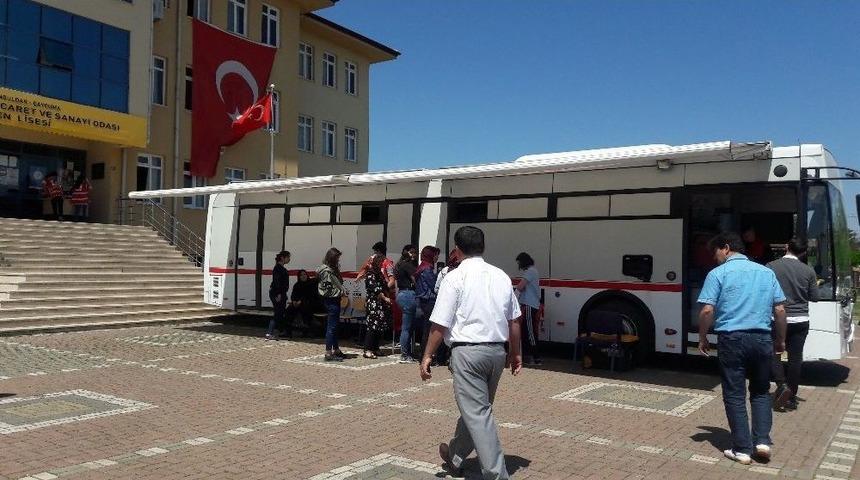 Kan Bağışının &Ouml;nemini Aktardılar