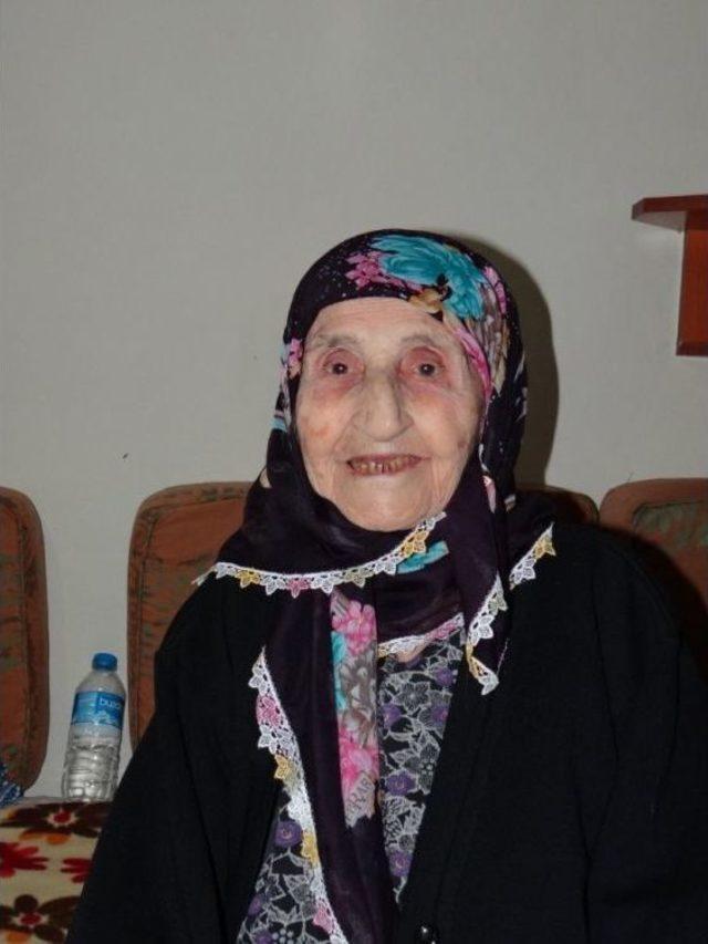 105 Yaşında Hayatını Kaybeden Lütfiye Enez Son Yolculuğunun Uğurlandı