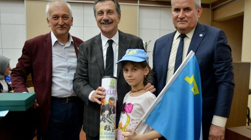 Kırım T&uuml;rk&uuml; &Ccedil;ocuklardan Ata&ccedil;&rsquo;a Ziyaret