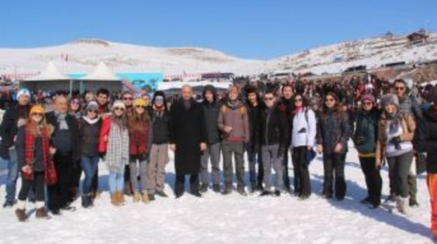 Ankara Ardahan Dernekler Federasyonu Gen&ccedil;lere Ardahan&rsquo;ı Gezdirdi