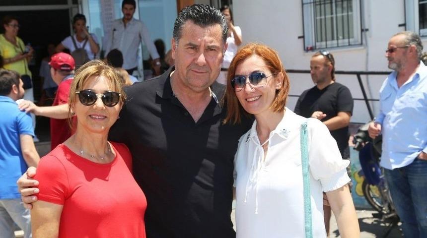 Başkan Kocadon Ailesiyle Birlikte Oy Kullandı