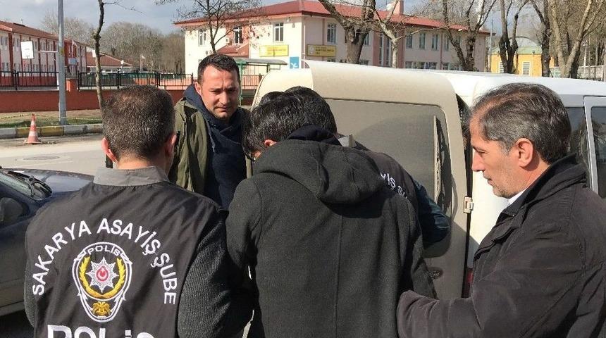 Alkol &Ccedil;alan Hırsız Kardeşler Yakayı Kısa S&uuml;rede Ele Verdi