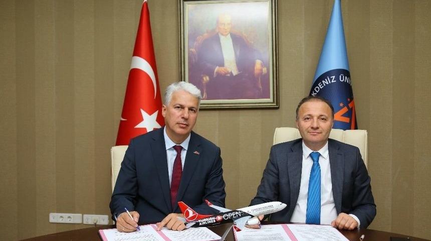 A&uuml; İle Thy Arasında Havacılık Eğitimlerinde Stratejik İş Birliği
