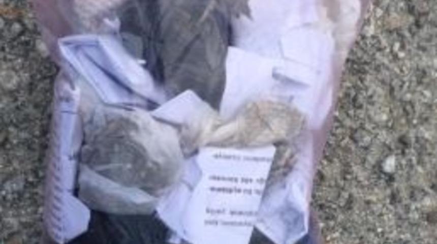 Otomobilden Uyuşturucu Atan 3 Şüpheli Yakalandı