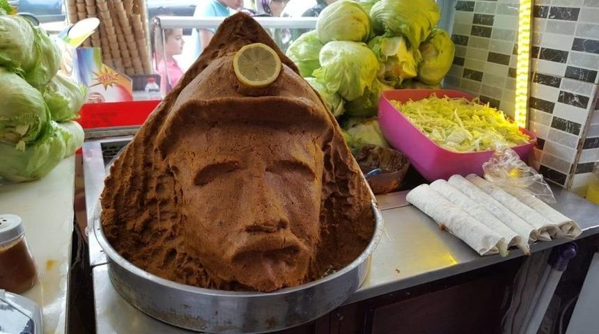 Devrekli &Ccedil;iğ K&ouml;fteciden Madenci Heykeli