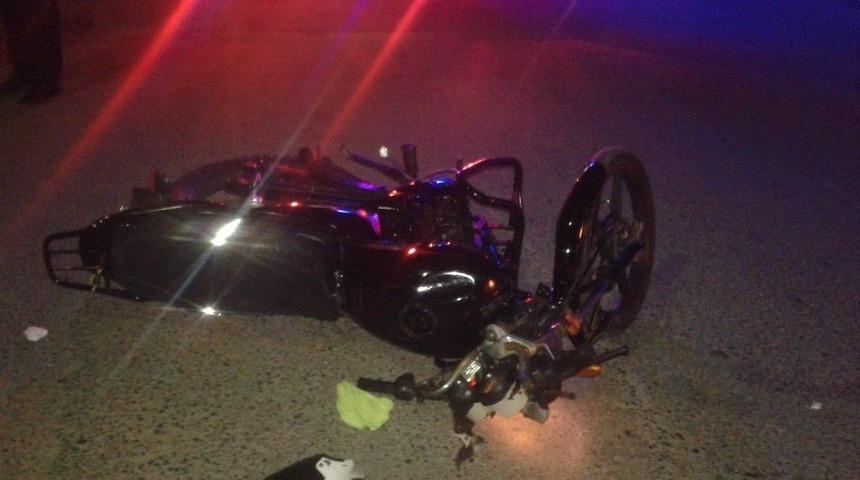 Tekirdağ&rsquo;da Ticari Ara&ccedil; İle Motosiklet &Ccedil;arpıştı: 1 Yaralı