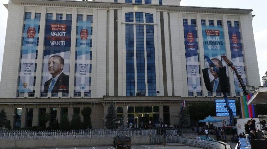Ak Parti Genel Merkezinde Hazırlıklar Tamam