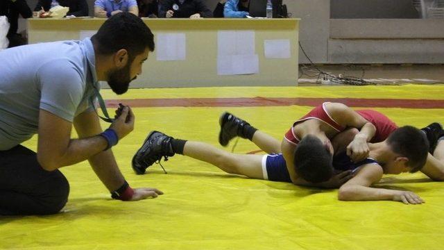 Burhaniye&rsquo;de İki Kardeş Birbirine Rakip Oldu 2