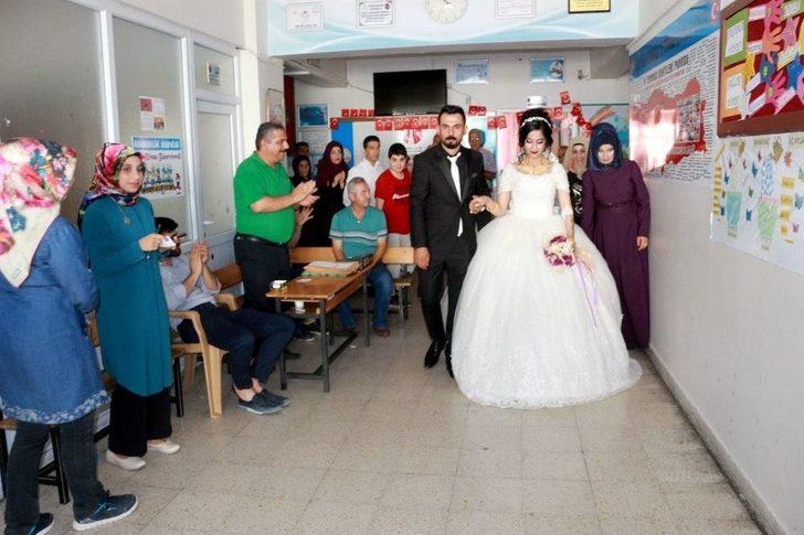 Gelin Damat Zılgıtlarla Sandık Başına Gitti G4