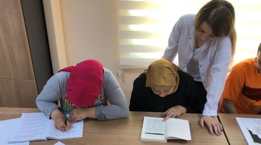 Engellilere Okuma-yazma Eğitimi