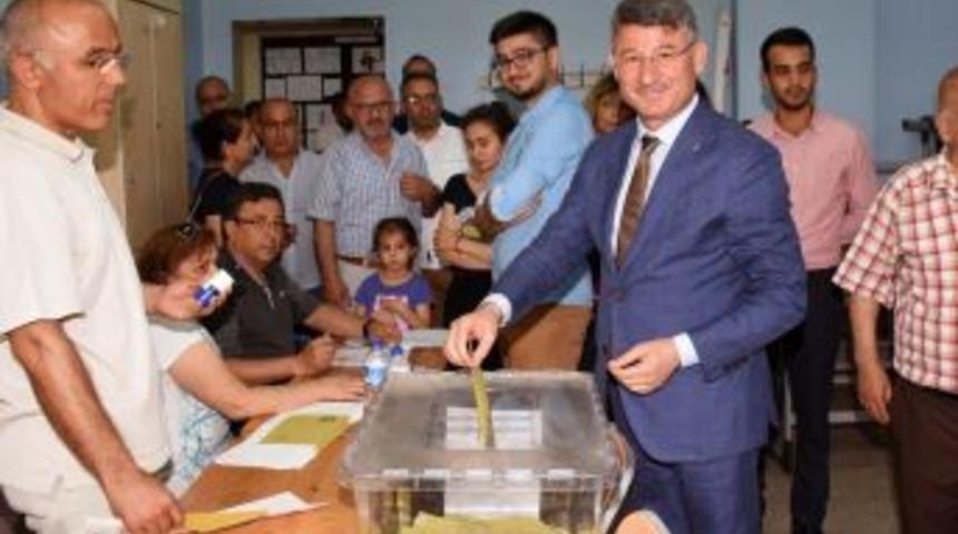 Yeni: "temenni Ediyoruz Ki Sandıktan Hayırlı Olacak Bir Sonuç Çıkar"